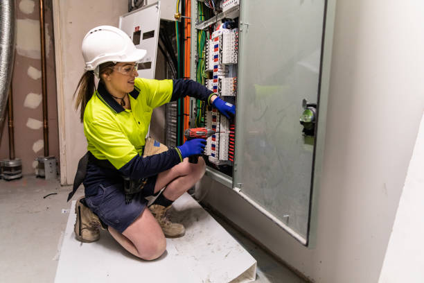 Best Licensed Electrician  in Mill Creek East, WA